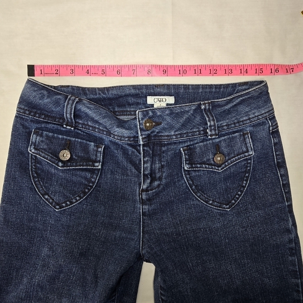 Cato Knee-Length Cuffed Midwash Jean Shorts Mid-rise Women's Size 8 - Picture 9 of 12